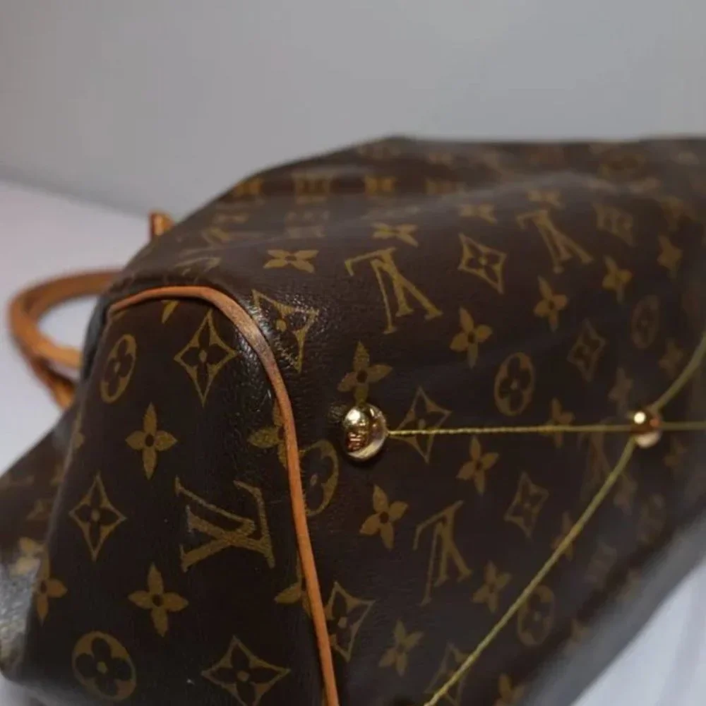 Louis Vuitton Monogram Canvas GM Tivoli Handbag
